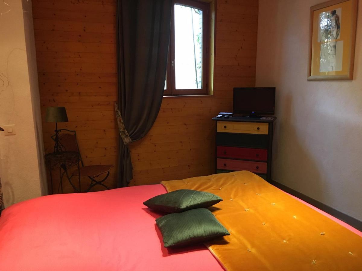 Bed and Breakfast Les Ateliers D'Art Roanne Esterno foto