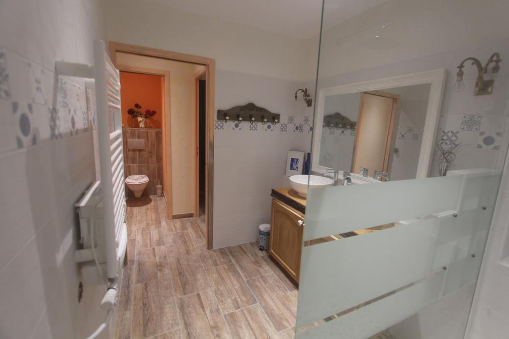 Bed and Breakfast Les Ateliers D'Art Roanne Esterno foto