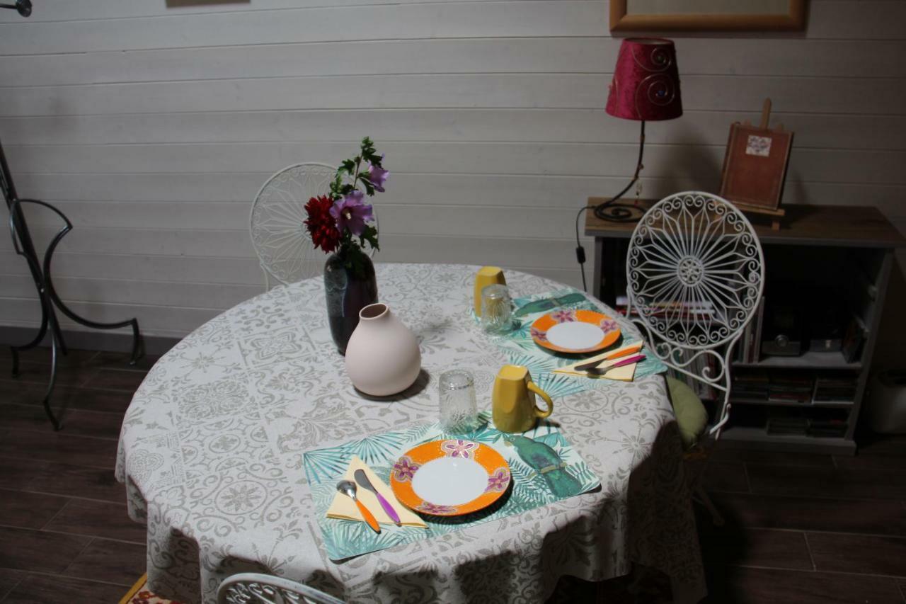 Bed and Breakfast Les Ateliers D'Art Roanne Esterno foto